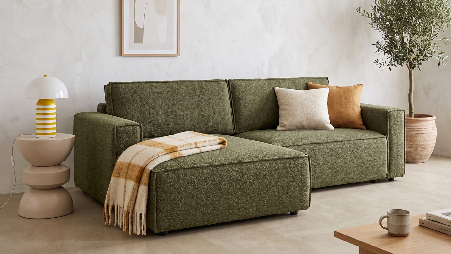 Canapé d'angle à gauche convertible 3 places en tissu bouclé vert olive - Asti Canapé d'angle à gauche convertible 3 places en tissu bouclé vert olive - Asti