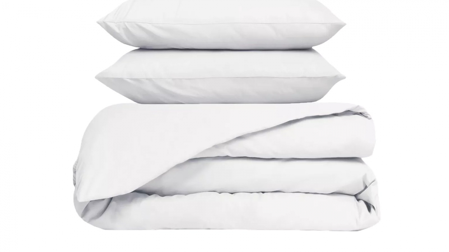 Ensemble Housse de couette & 2 taies d'oreiller en percale de coton blanc 260x240 cm - Venezia Ensemble Housse de couette & 2 taies d'oreiller en percale de coton blanc 260x240 cm - Venezia