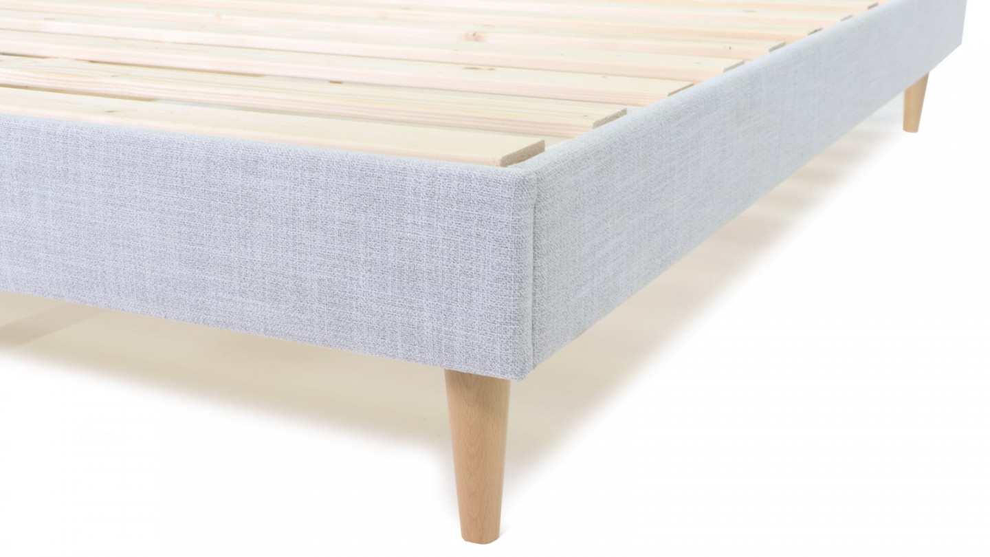 Ensemble Lit Dina en tissu gris clair 140x190 cm + Matelas à mémoire de forme Mémo HR 22cm