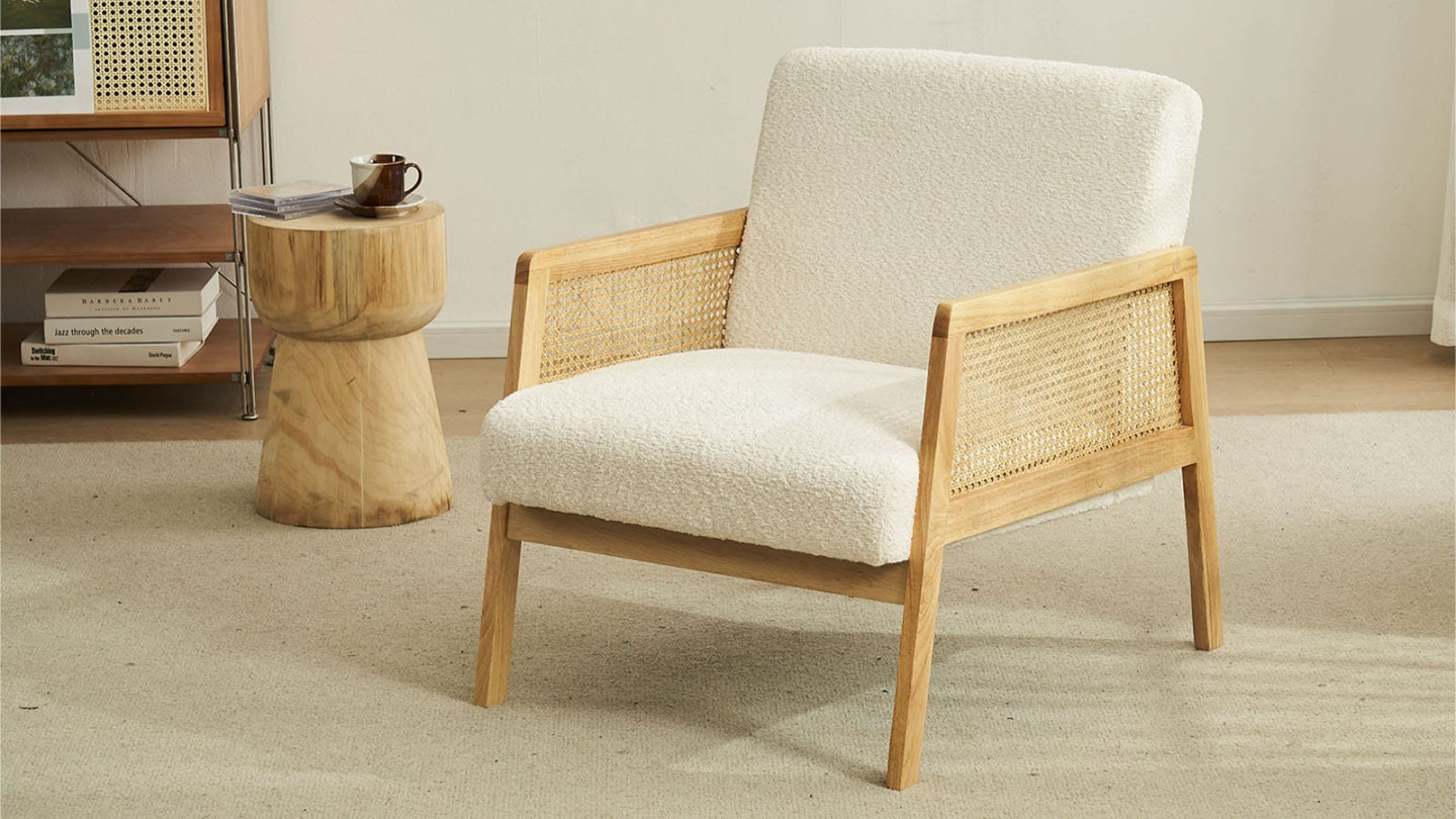 Fauteuil rotin et tissu bouclé écru - Mani Fauteuil rotin et tissu bouclé écru - Mani