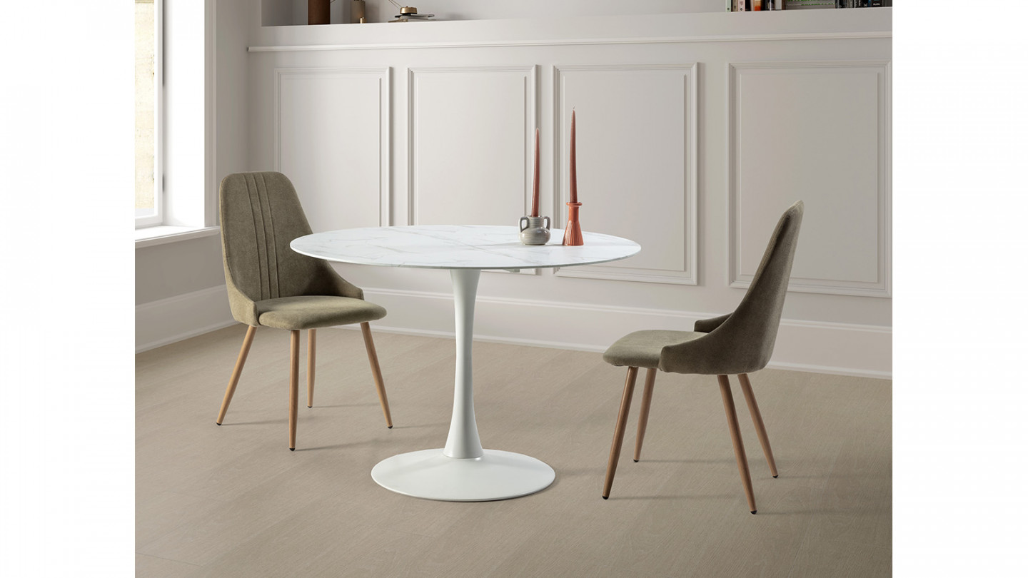 Lot de 4 chaises en tissu vert pâle, piètement métal effet bois - Vicky