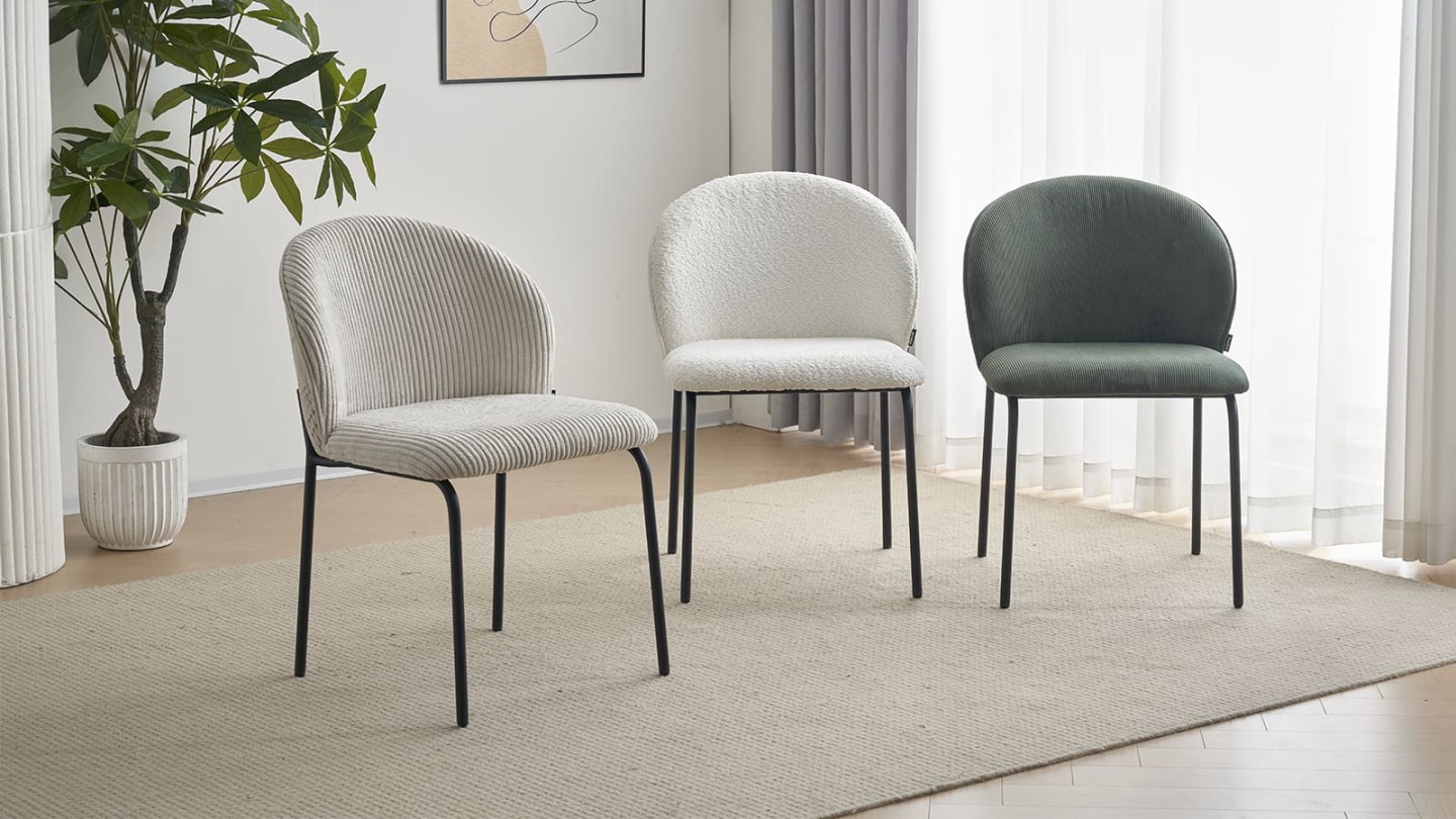 Lot de 2 chaises de salle à manger en tissu bouclette beige - piètement en métal noir - Noé